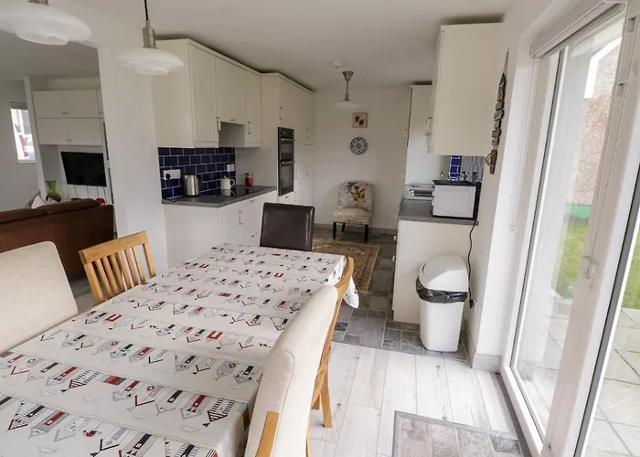 38 Carrowhubbock Village *